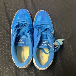 Reebok Blue Sneakers brand new